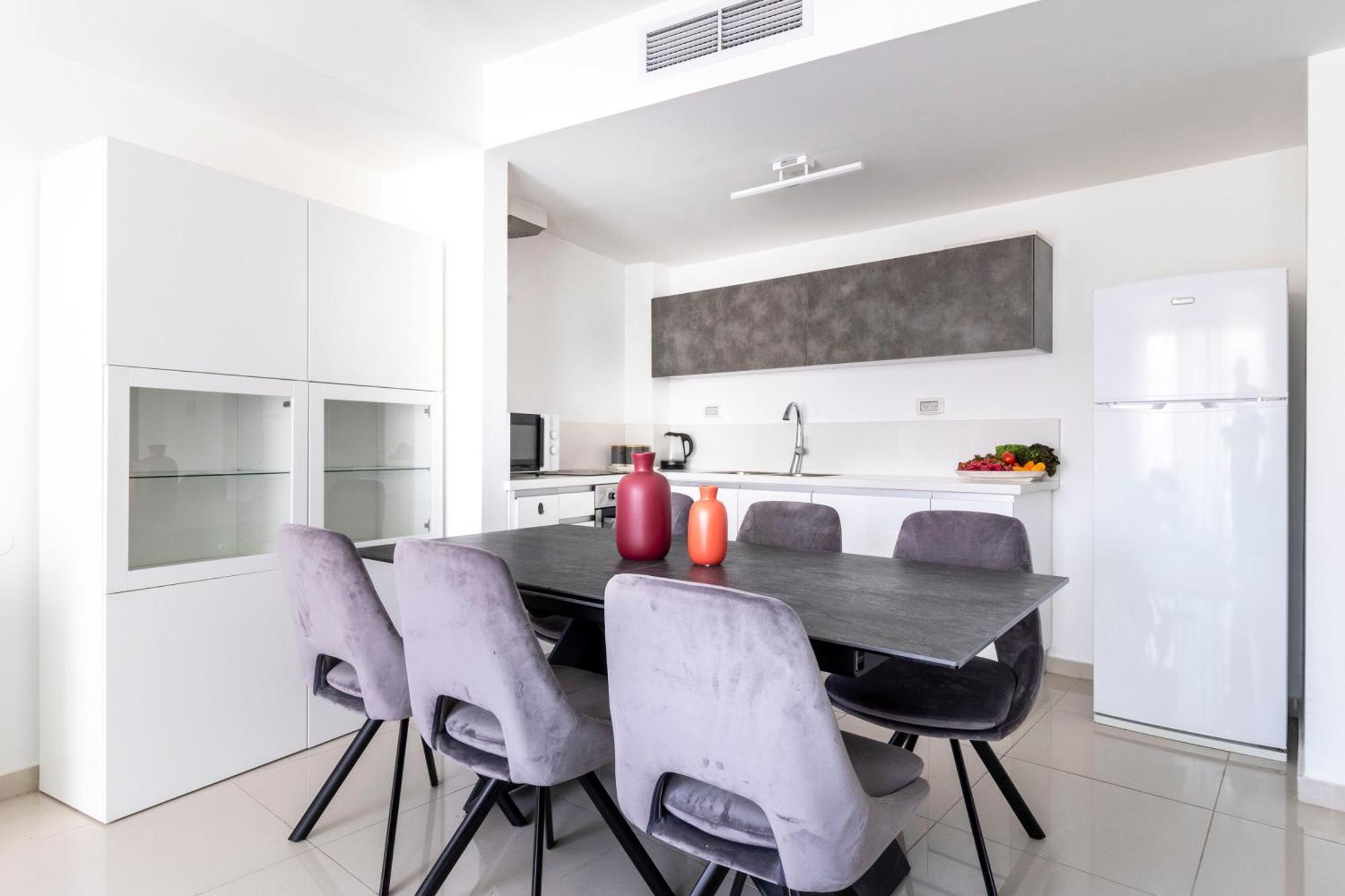 Stylish 1 Bedrooms Parking At City Gate Jerusalem Eksteriør bilde